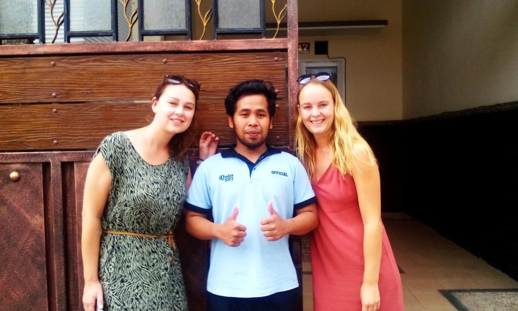 Griya Nelwan Guest House Malang Ngoại thất bức ảnh